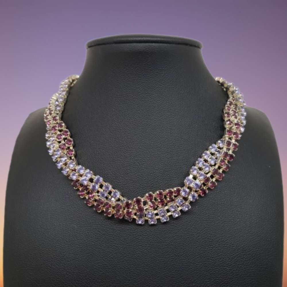 Beautifully Stunning Blue/Red Twisted Gold Tone Necklace